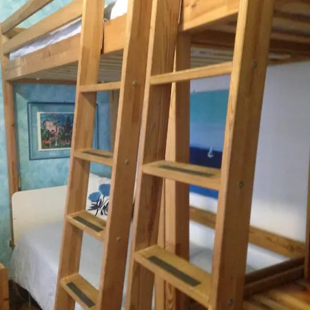 לינה וארוחת בוקר Al Santo 3*